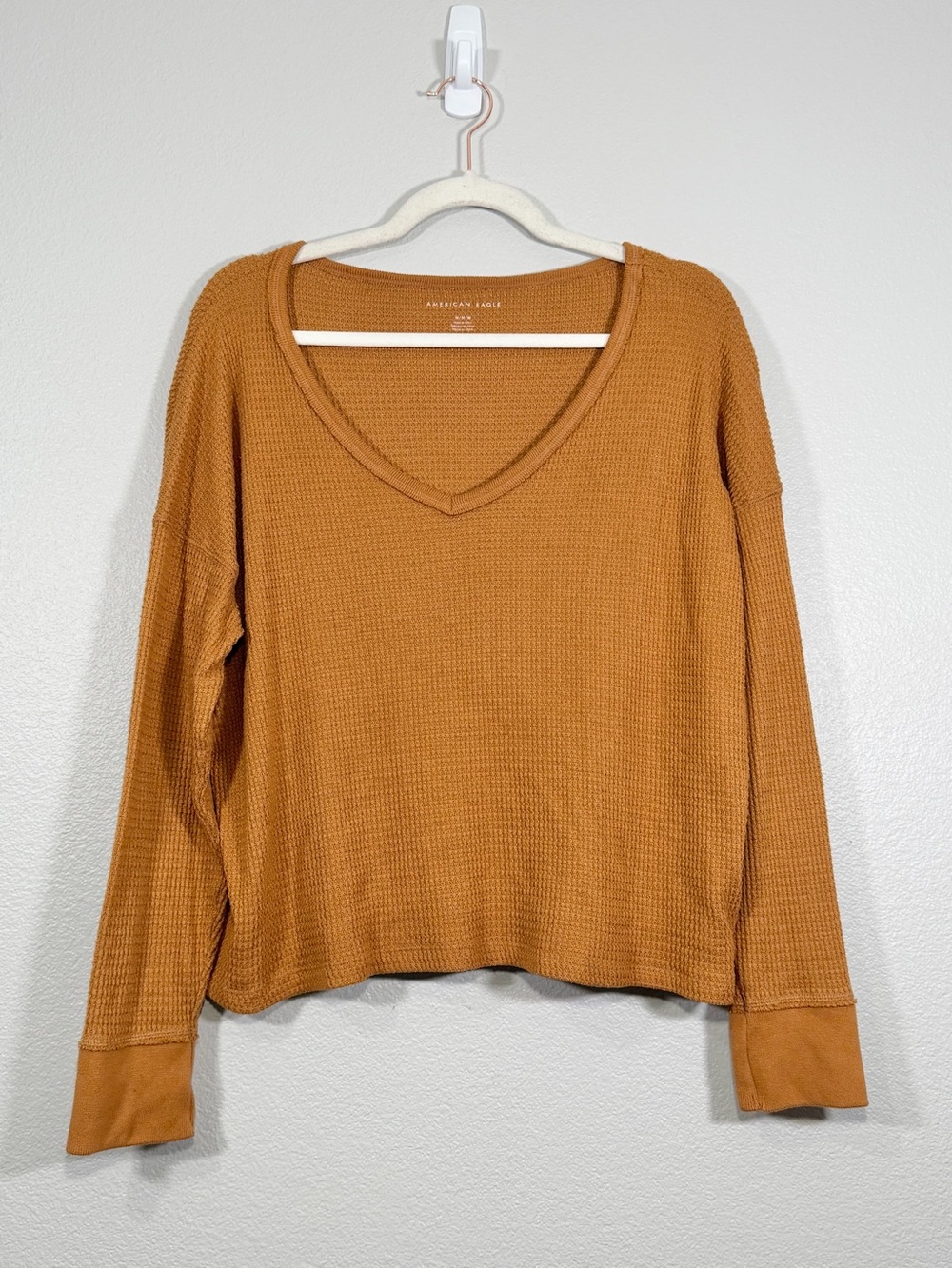 American Eagle Outfitter Shirt V-Neck Waffle Long Sleeve Top Orange Rust Women M